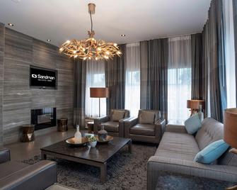 Sandman Hotel Vernon - Vernon - Stue