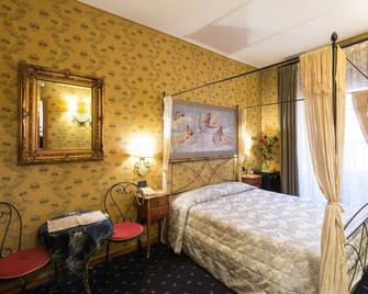 Residenza Ave Roma - Rome - Bedroom