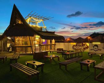 Viajeros Hostel Boracay - Boracay - Edificio