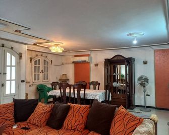 Flat in heliopolis - near cairo airport - Madinat Coraya - Sala de estar