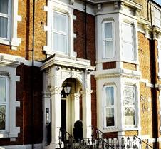 Kensington House Aparthotel