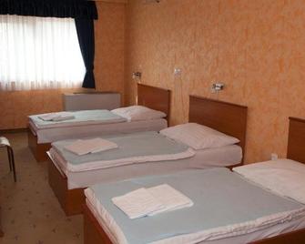 König Hotel - Nagykanizsa - Bedroom