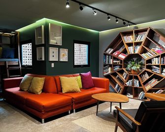 Hotel Ola Chapultepec - Guadalajara