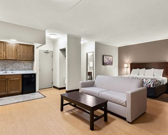 Red Roof Inn Norwich - Norwich - Habitación