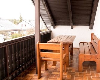 Rural Idyll With Advantageous Proximity to Neumarkt and Nuremberg - Neumarkt in der Oberpfalz - Балкон