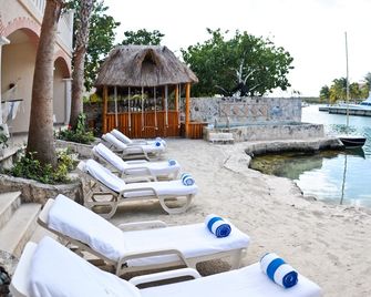 Chez Waffle Hotel - Puerto Aventuras - Lounge