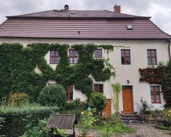 Herberge Alte Meisterey - Einzelzimmer Online - Neuburxdorf - Edificio