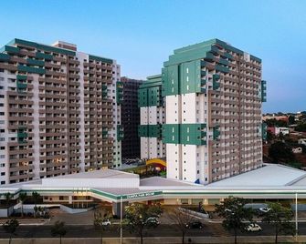 Olímpia Park Resort (Opposite Thermas Dos Laranjais) - Olímpia - Edificio