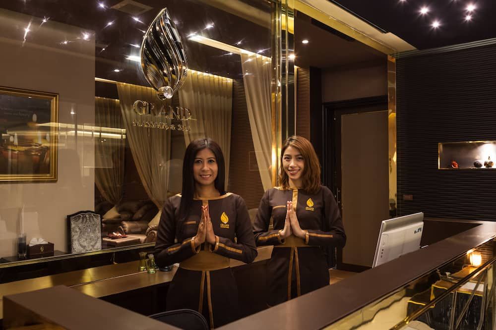 Grand 5 Hotel & Plaza Sukhumvit Bangkok - בנגקוק