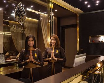 Grand 5 Hotel & Plaza Sukhumvit Bangkok - בנגקוק