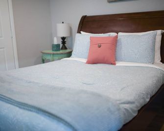 Charming and Private Birch Cottage - Idaho Falls