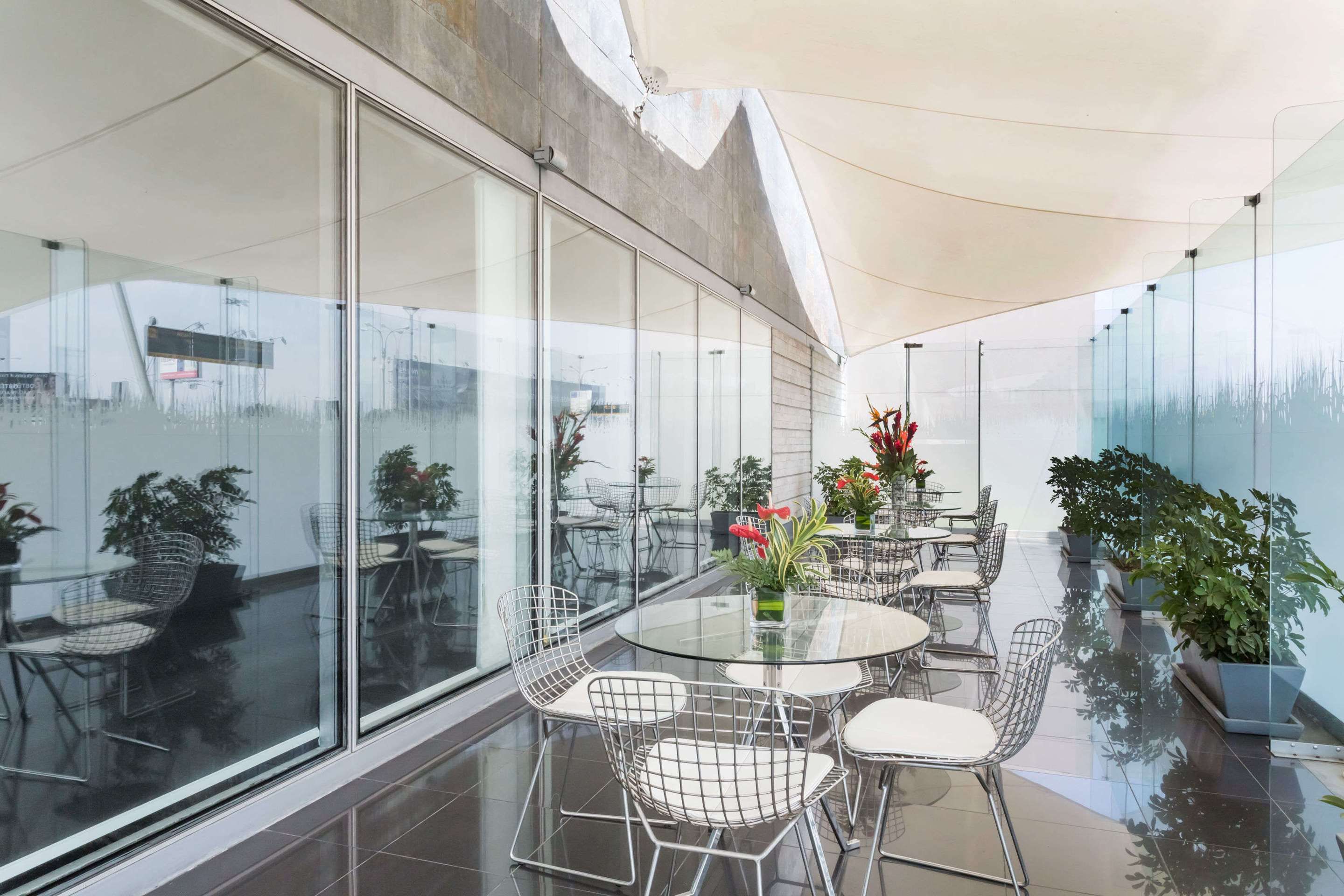 Patio view of Wyndham Costa del Sol Lima Airport