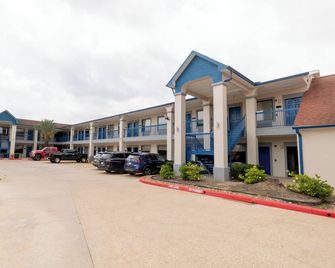 Azul Inn Houston Hobby Airport - Houston - Building