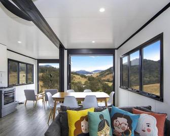 Bindera Container House - Copeland - Dining room