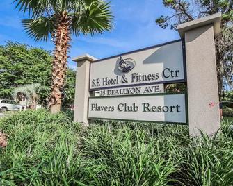Players Club Resort - Hilton Head Island - Vista del exterior