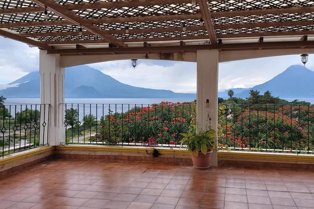 Perla Maya Hotel - Panajachel - Balcony