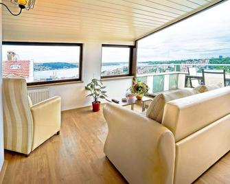 Class Hotel Bosphorus - Istanbul - Living room