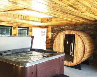 Silver Ridge Lodge - Salida
