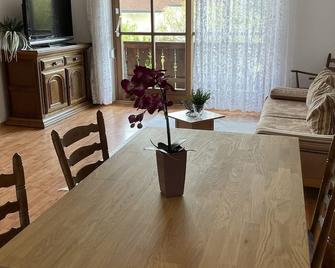 Ferienwohnung Wolf - Seeon-Seebruck - Restaurante