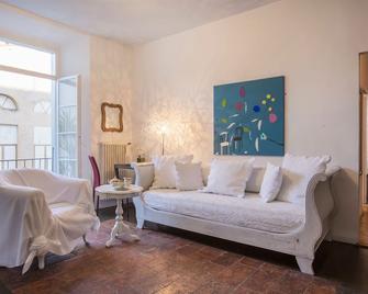 Caffè dell'Arte Boutique Rooms Locarno - Locarno - Living room