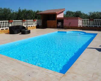 Tenuta Madre Terra Resort - Isola di Capo Rizzuto - Piscina