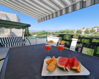 Luxury apartment ANI II with jacuzzi - Sutivan - Balcony