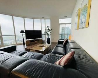 Waterfront Boutique Suites - Toronto - Sala de estar
