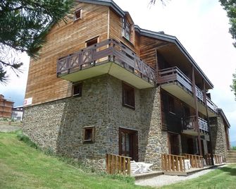 Vvf Residence Les Angles Pyrenees - Les Angles - Gebäude