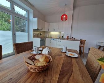 Gutshaus Wohnung 1 - Malchow - Essbereich