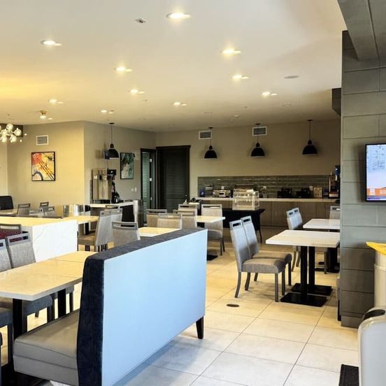 Best Western Corona Hotel & Suites image 1