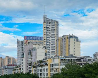 Rezen Select Hotel Nanning Convention And Exhibition Center - Nanning - Building