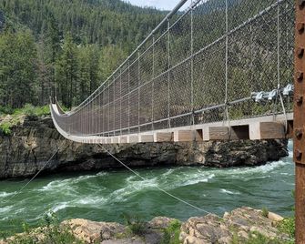Riverfront Motel & Cabins - Thompson Falls