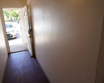 Haven on Indigo - Mesa - Corredor