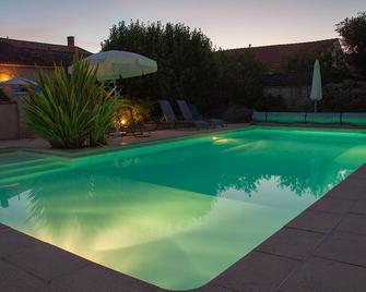 Grand Gite Jusqu'a 7 Personnes, Avec Pis - Corpe - Piscina