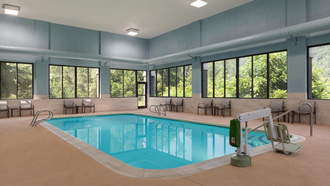 Holiday Inn Express Corning - Painted Post