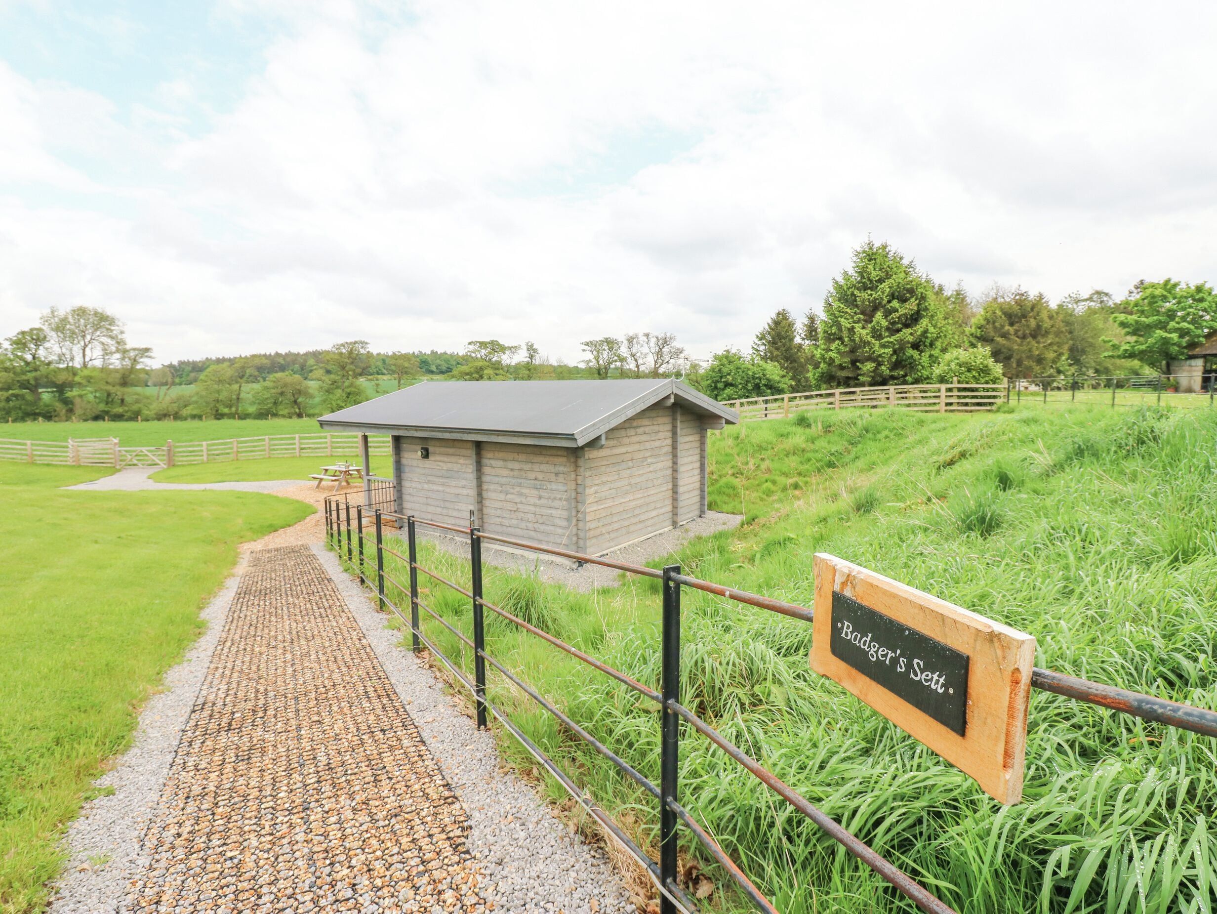 Badgers Sett - Darlington - Outdoors view