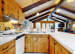 7 Merrimeeting Chalet - North Conway - Kitchen