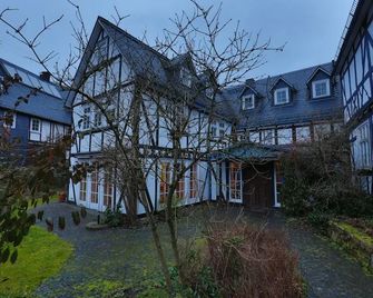 Gasthaus Fiester Hannes - Burbach