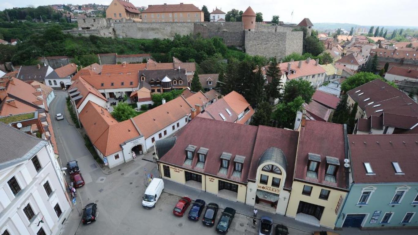 Hotel Minaret&etterem