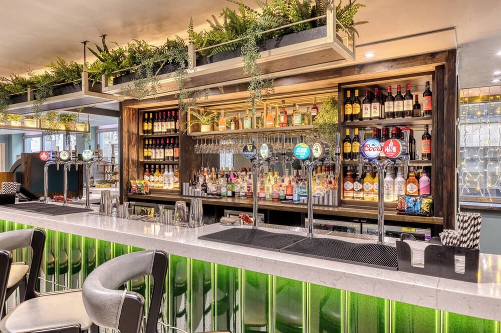 بريميير إن جلاسجو سيتي - جورج سكوير