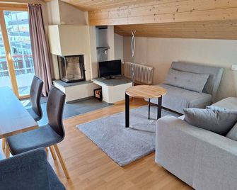 Ferienwohnungen Walserhof Malbun - Malbun - Oturma odası