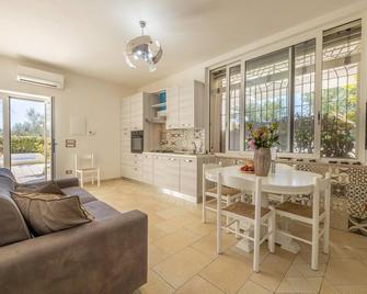 Tenuta Marmorelle - Ostuni - Salon