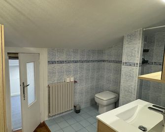 La Petite Fuxeenne - Foix - Salle de bain