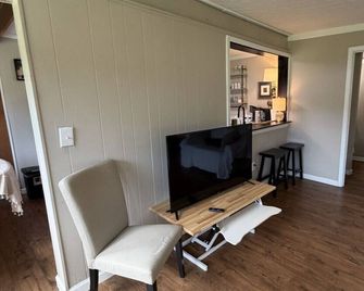 Spacious Renovated Ranch Retreat - Tackett Creek - Middlesboro