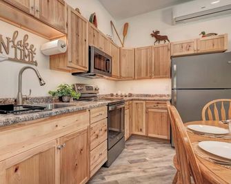 Newly Built 3bd 2bth| Kid+pet Friendly|sleeps 7 - Spirit Lake - Cocina