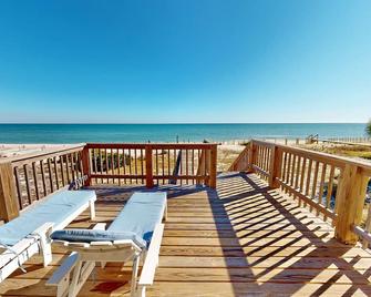 Porpoise In Mind; 3 Br Sgi Home- Sleeps 12, Beachfront, Pet Friendly! - Apalachicola - Balkon