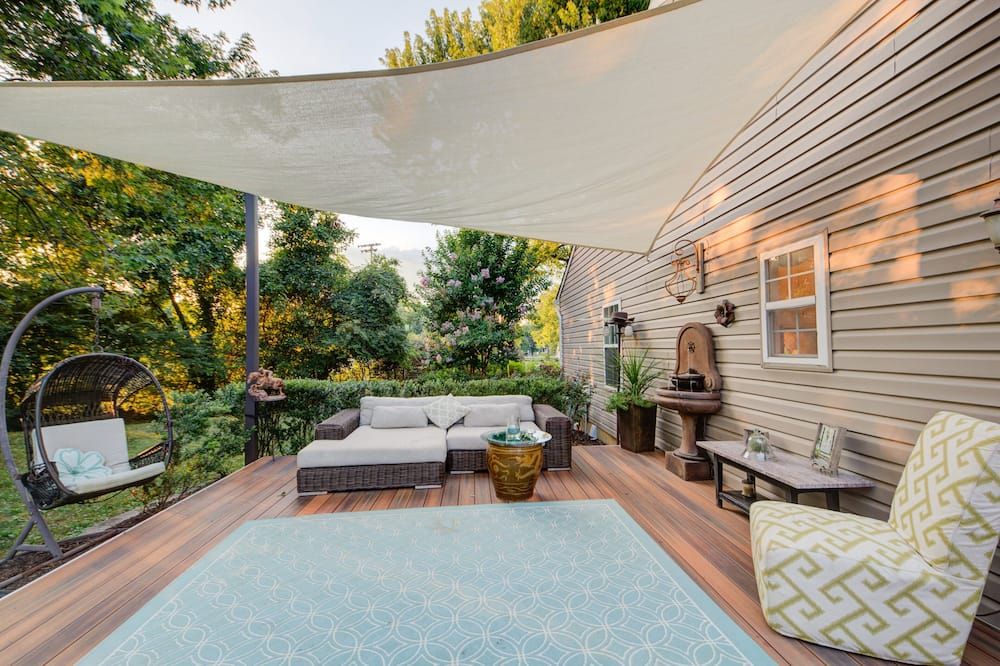Adjacent to Annapolis~ by beach, 25 acre park next door & TV shows filmed here!