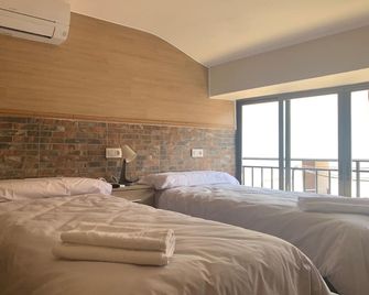 Hostal Valdeverdeja - Valle la Verja - Habitación