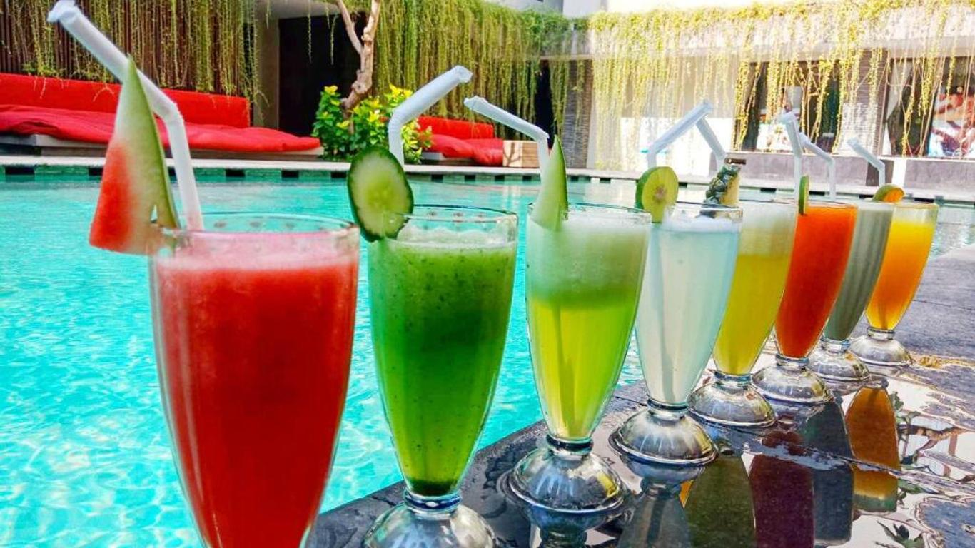 Hotel Dafam Savvoya Seminyak
