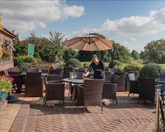 Bernwood Park - Bicester - Binnenhof